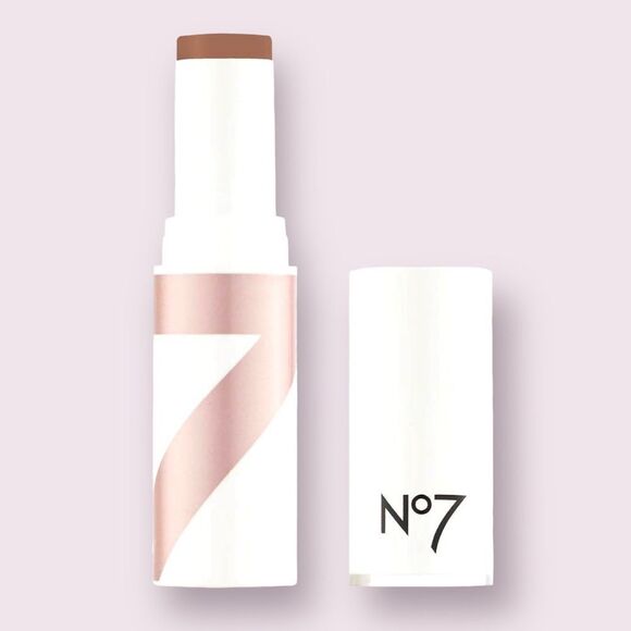No7 Stay Perfect Foundation Stick Walnut - Picture 1 of 8